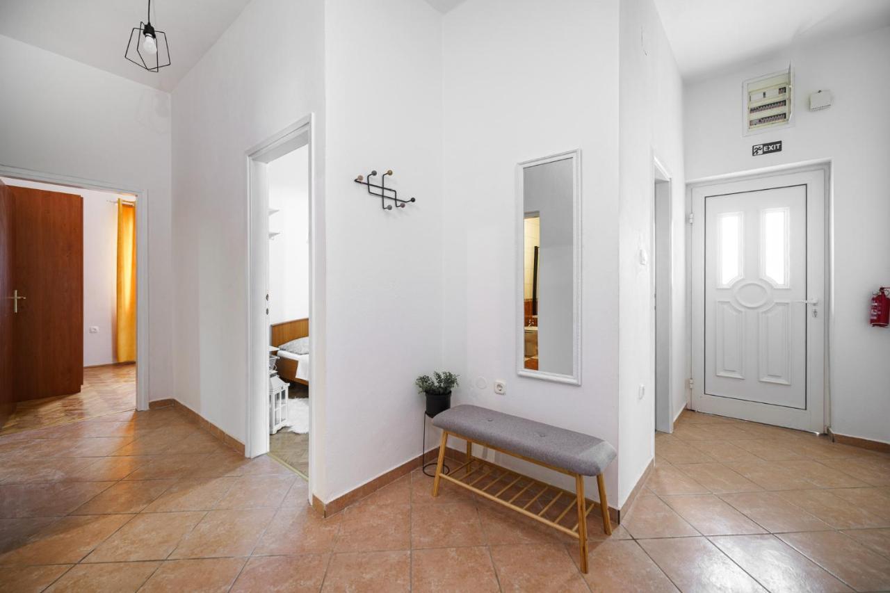 Apartman Rusula Vodice Exterior foto