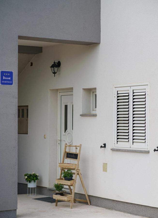 Apartman Rusula Vodice Exterior foto